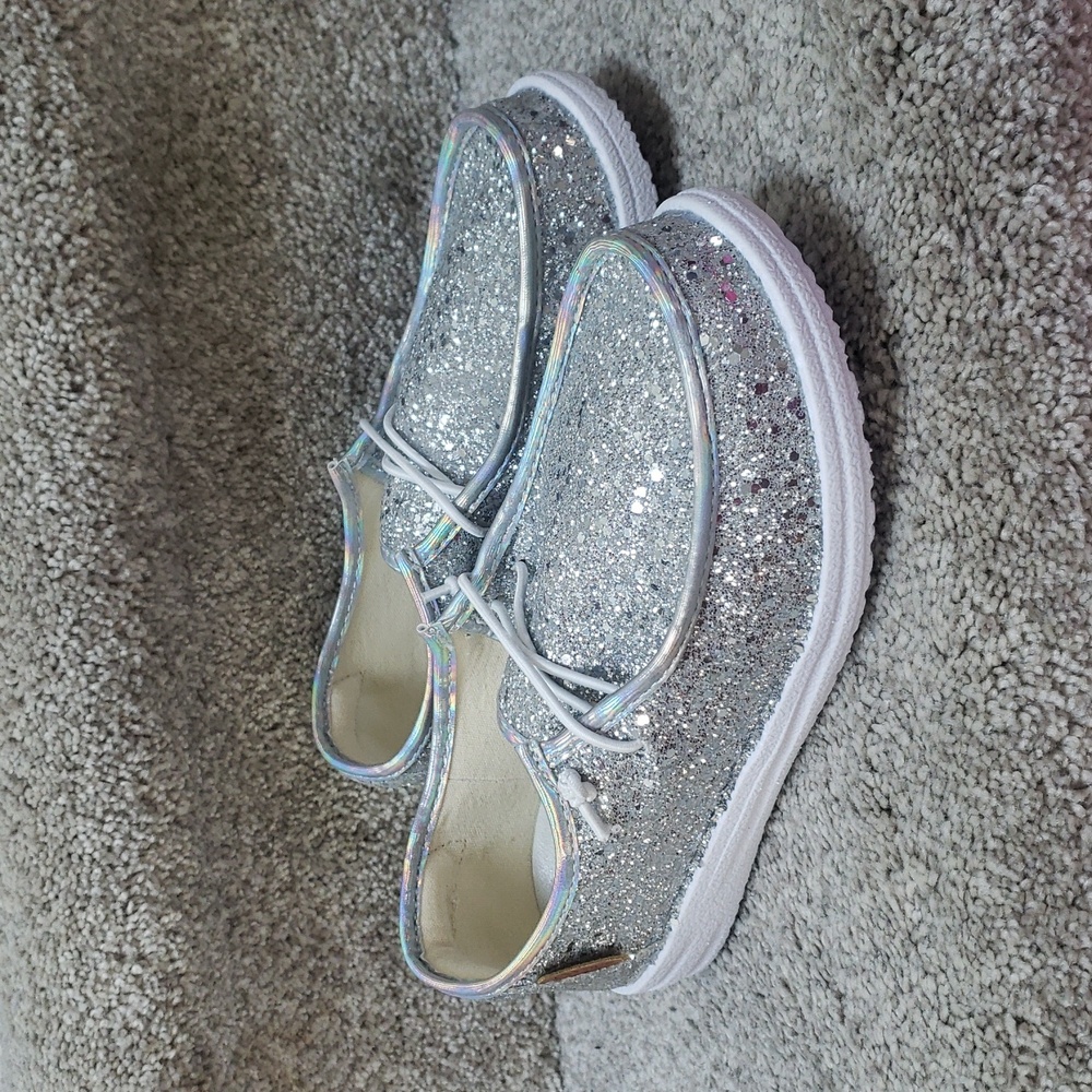 Glitter corkys light blue (halo) NIB Size 7 ONLY